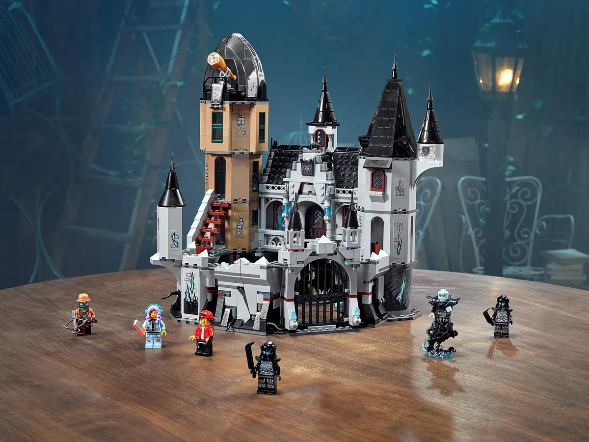 LEGO Hidden Side 70437 Mystery Castle set, image 7