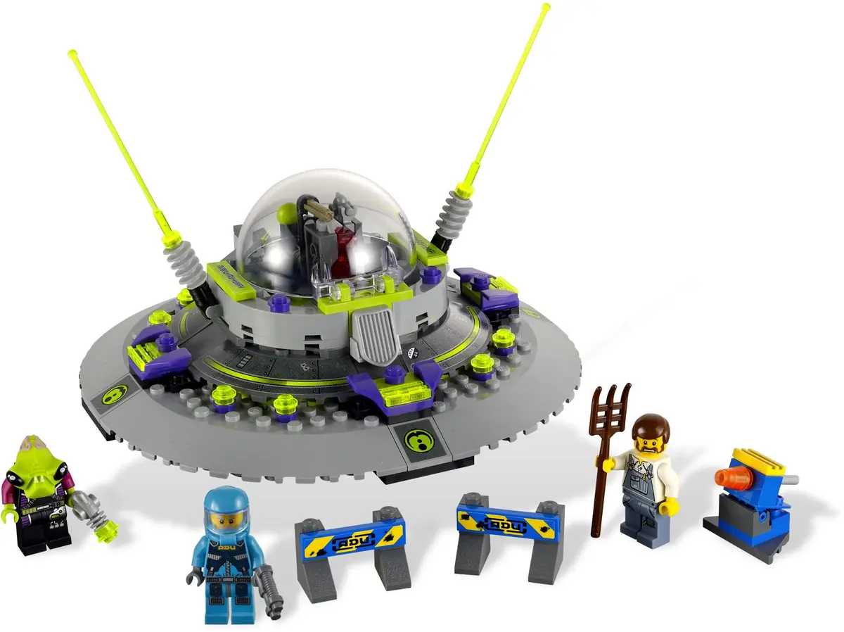 LEGO Space 7052 UFO Abduction set