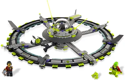 LEGO Space 7065 Alien Mothership set