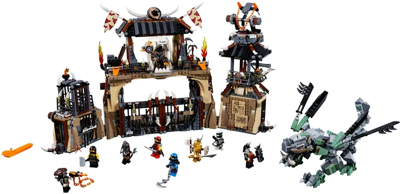 LEGO Ninjago 70655 Dragon Pit set