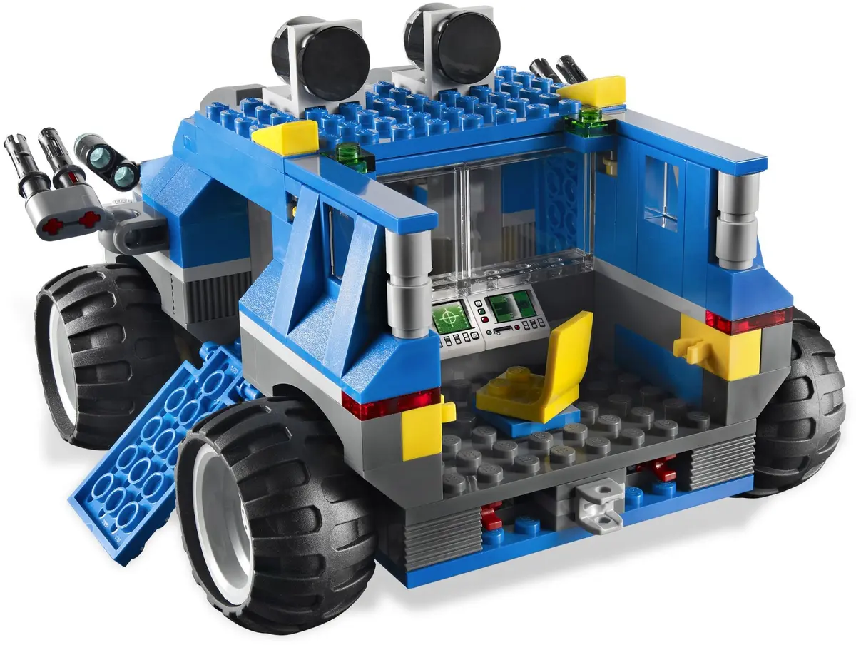 LEGO Space 7066 Earth Defense HQ set, image 12