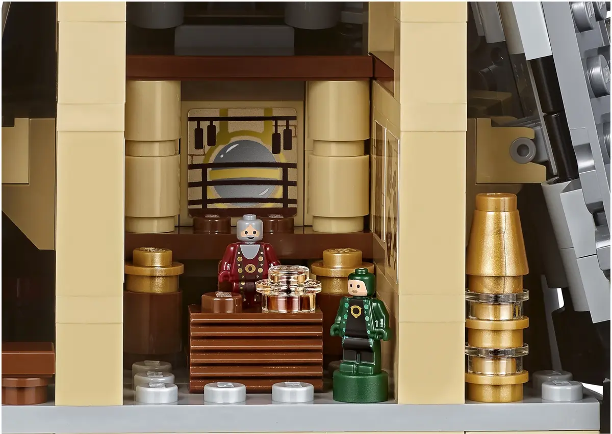 LEGO Harry Potter 71043 Hogwarts Castle set, image 14