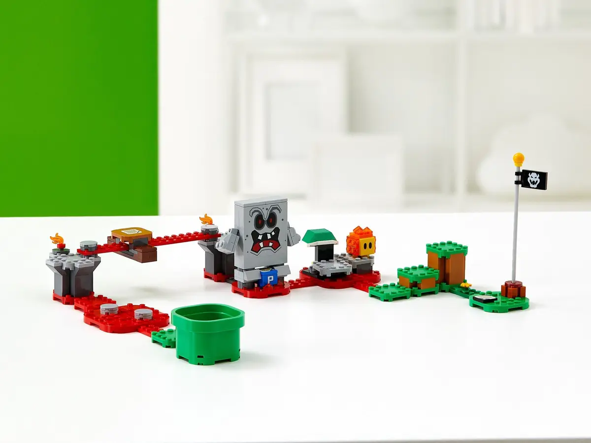 LEGO Super Mario 71364 Whomp's Lava Trouble set, image 4