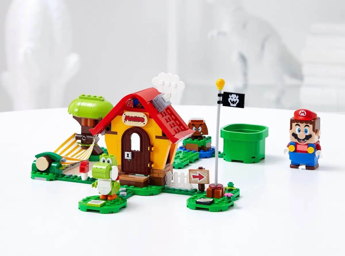 LEGO Super Mario 71367 Mario's House & Yoshi set, image 4