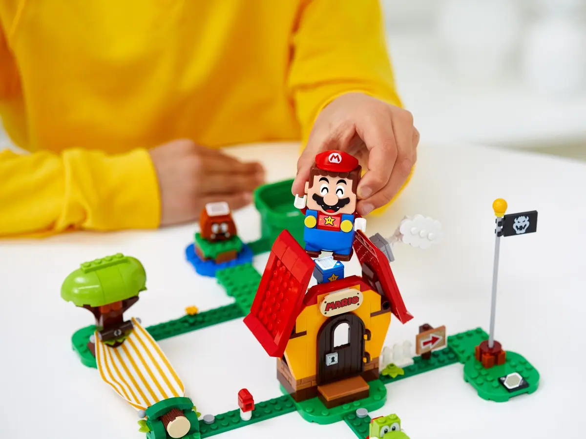 LEGO Super Mario 71367 Mario's House & Yoshi set, image 10
