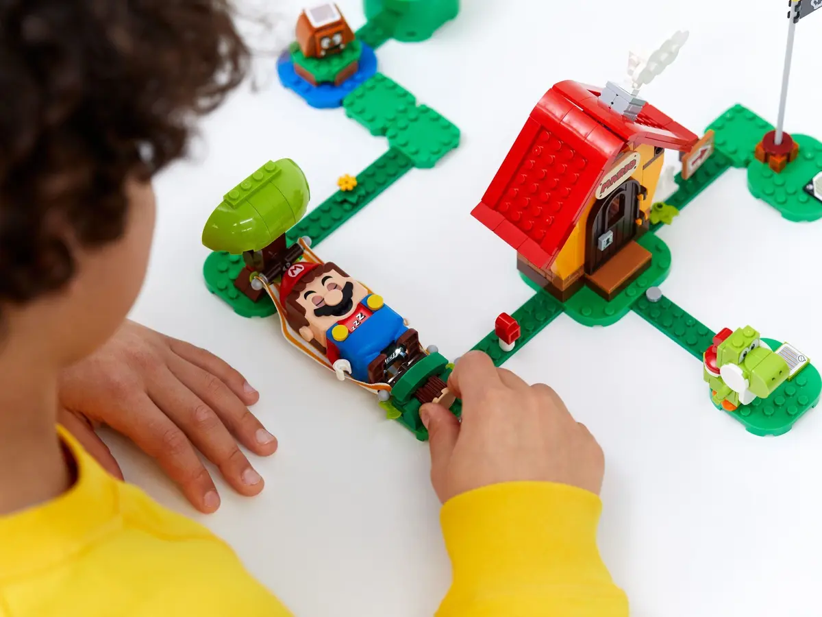 LEGO Super Mario 71367 Mario's House & Yoshi set, image 11