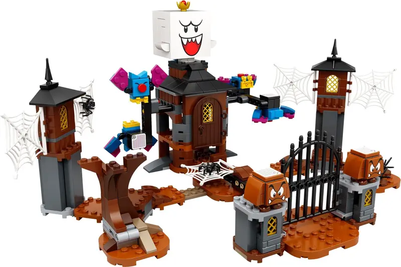 LEGO Super Mario 71377 King Boo and the Haunted Yard set