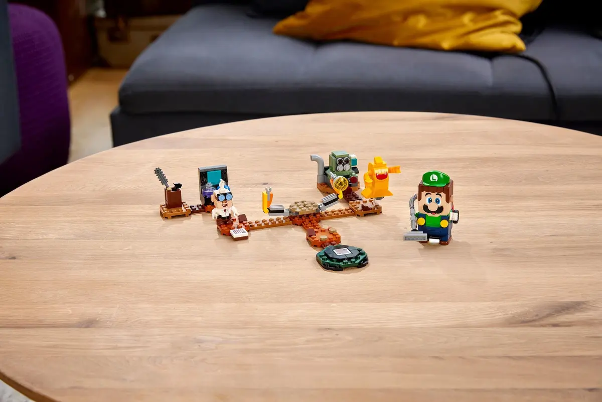 LEGO Super Mario 71397 Luigi's Mansion Lab and Poltergust set, image 12