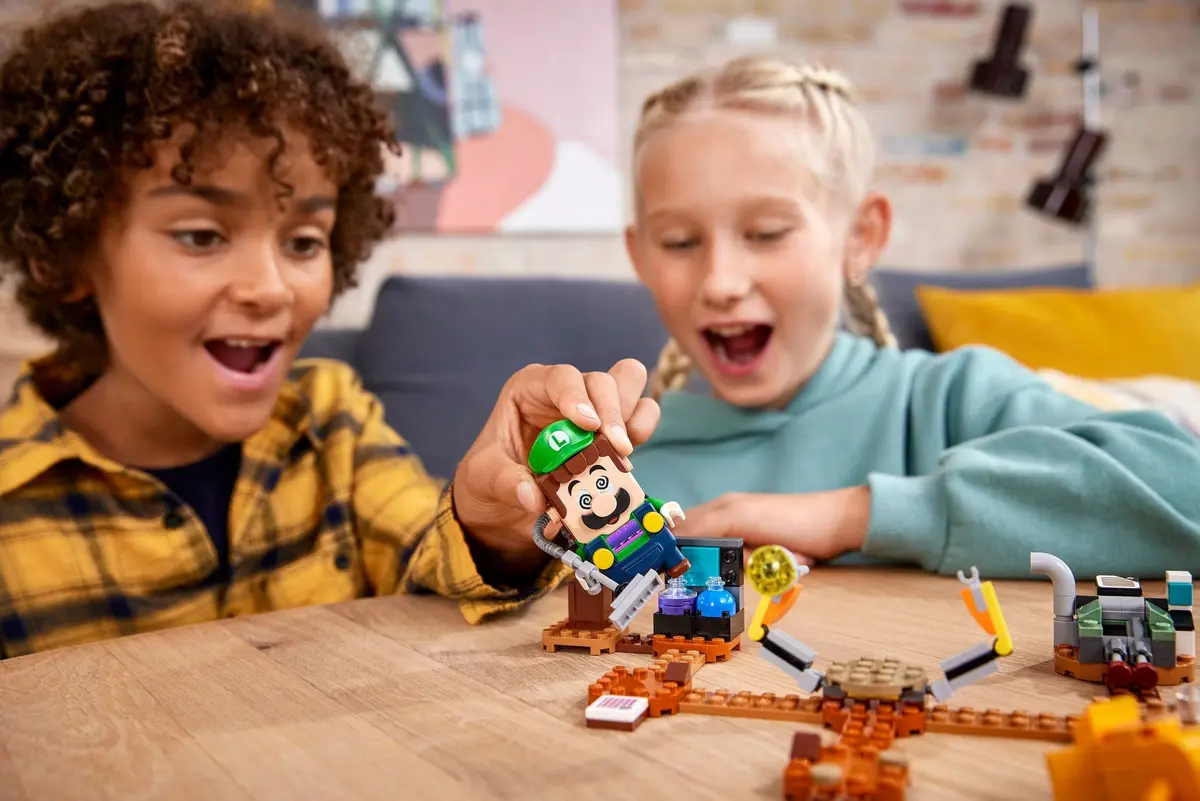 LEGO Super Mario 71397 Luigi's Mansion Lab and Poltergust set, image 4