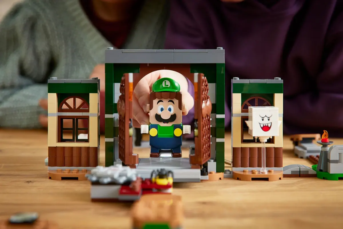 LEGO Super Mario 71399 Luigi's Mansion Entryway set, image 4
