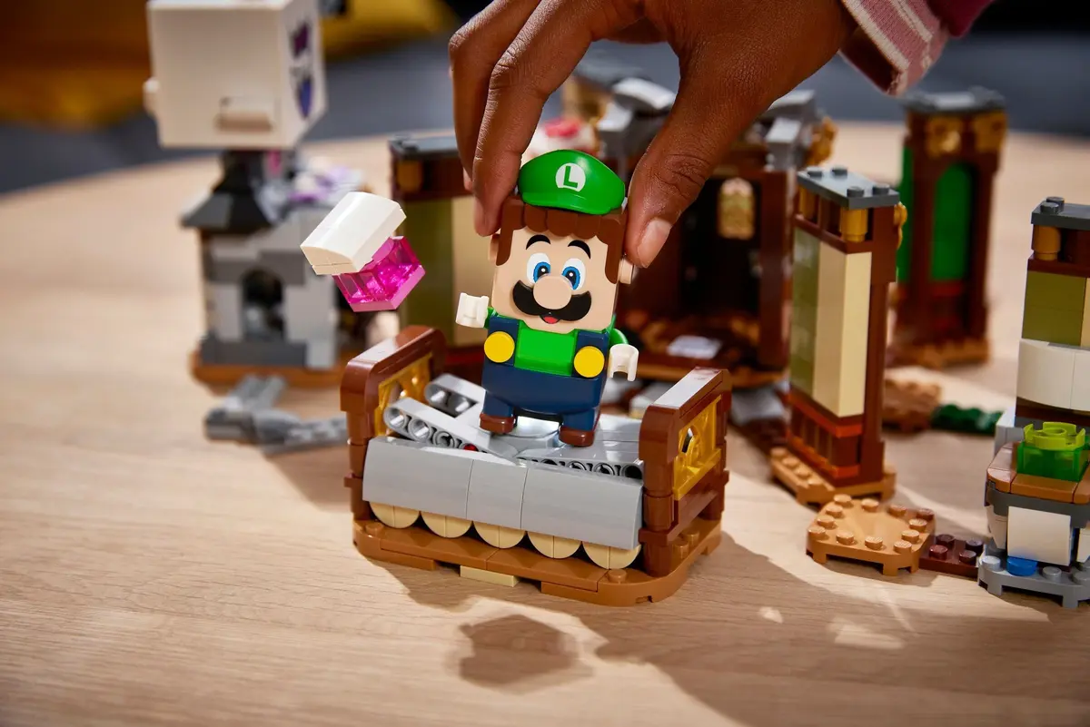 LEGO Super Mario 71401 Luigi's Mansion Haunt-and-Seek set, image 2