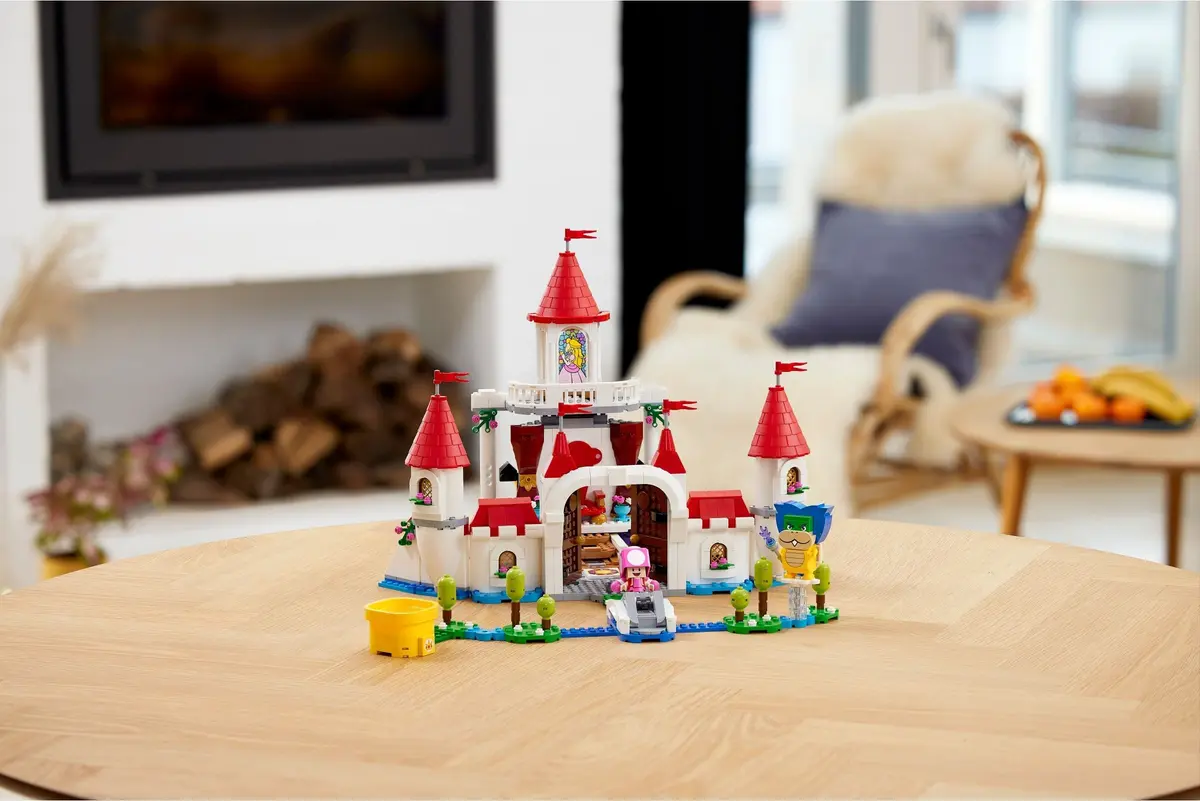 LEGO Super Mario 71408 Peach's Castle set, image 7