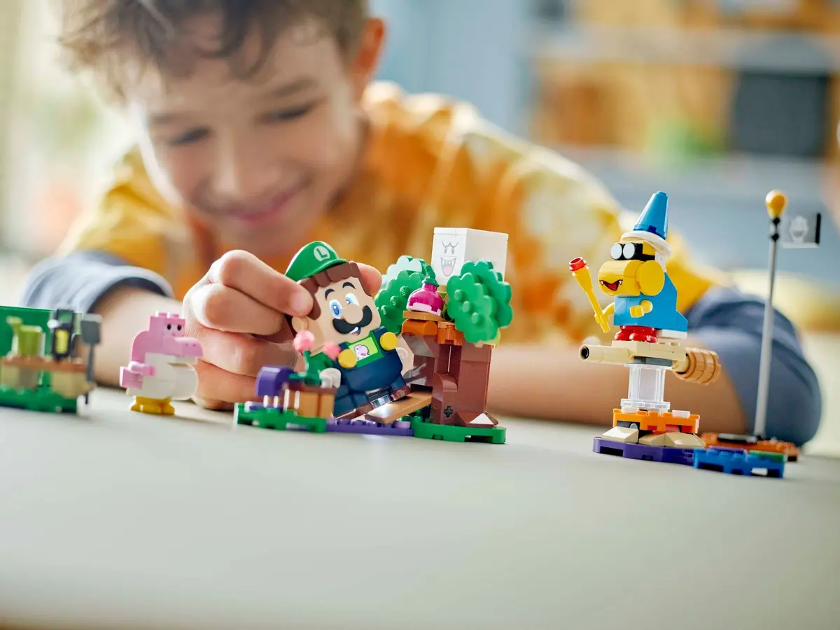 LEGO Super Mario 71440 Adventures with Interactive LEGO Luigi set, image 4