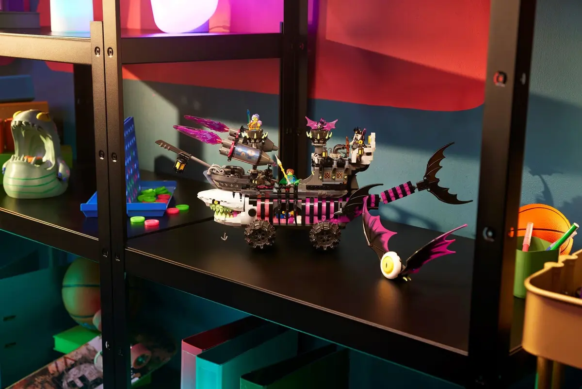 LEGO Dreamzzz 71469 Nightmare Shark Ship set, image 5