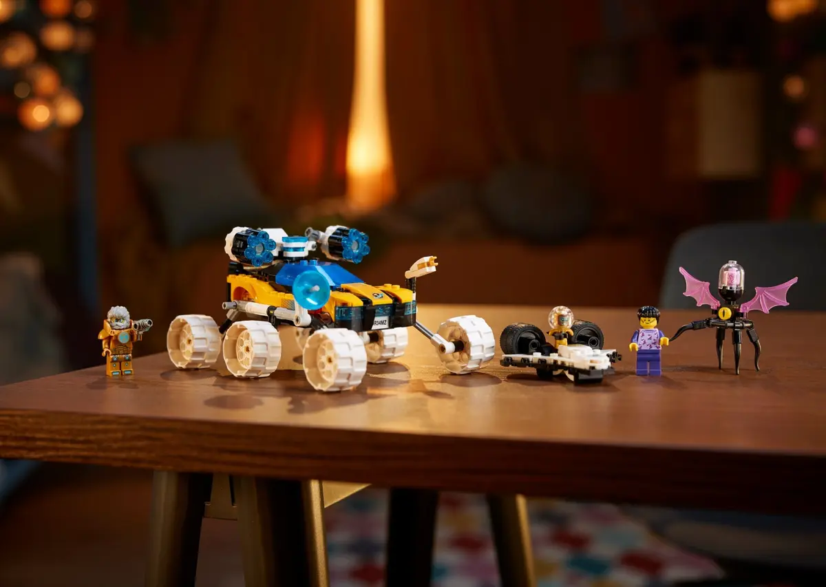 LEGO Dreamzzz 71475 Mr. Oz's Space Car set, image 9