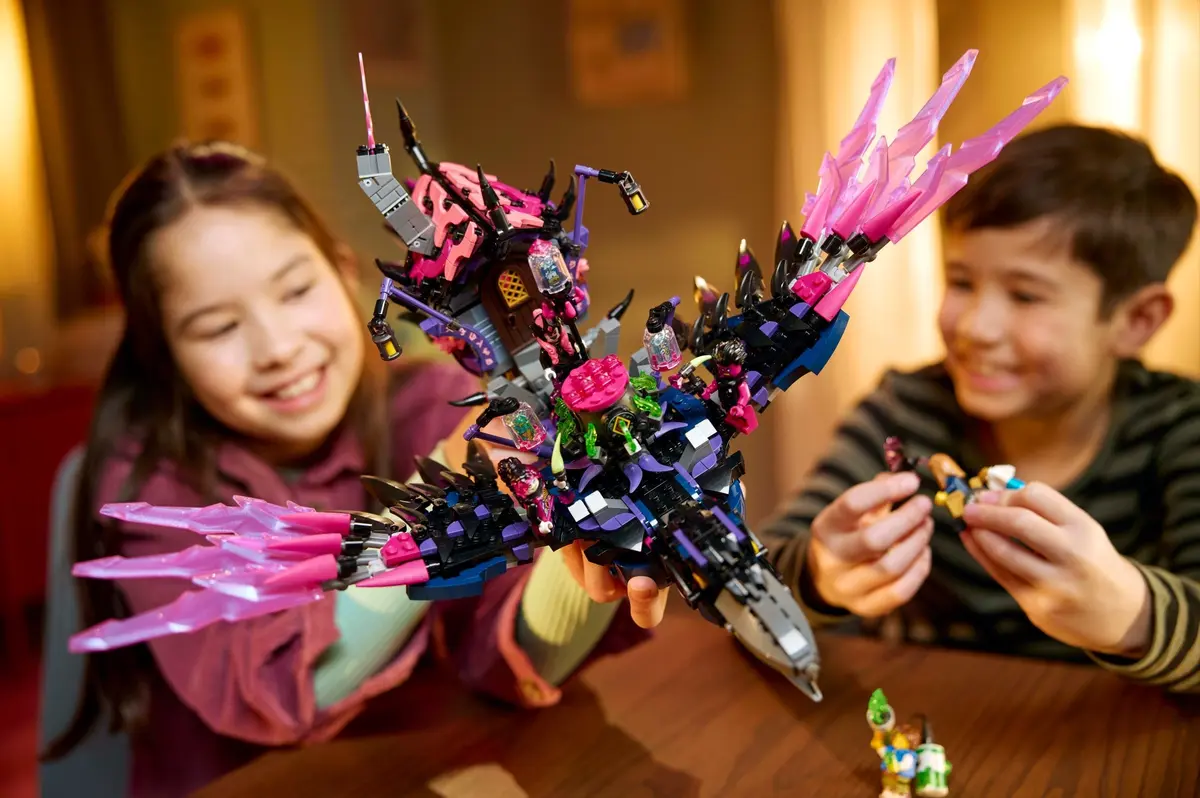 LEGO Dreamzzz 71478 The Never Witch's Midnight Raven set, image 4