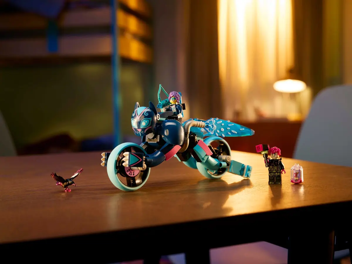 LEGO Dreamzzz 71479 Zoey's Cat Motorcycle set, image 6