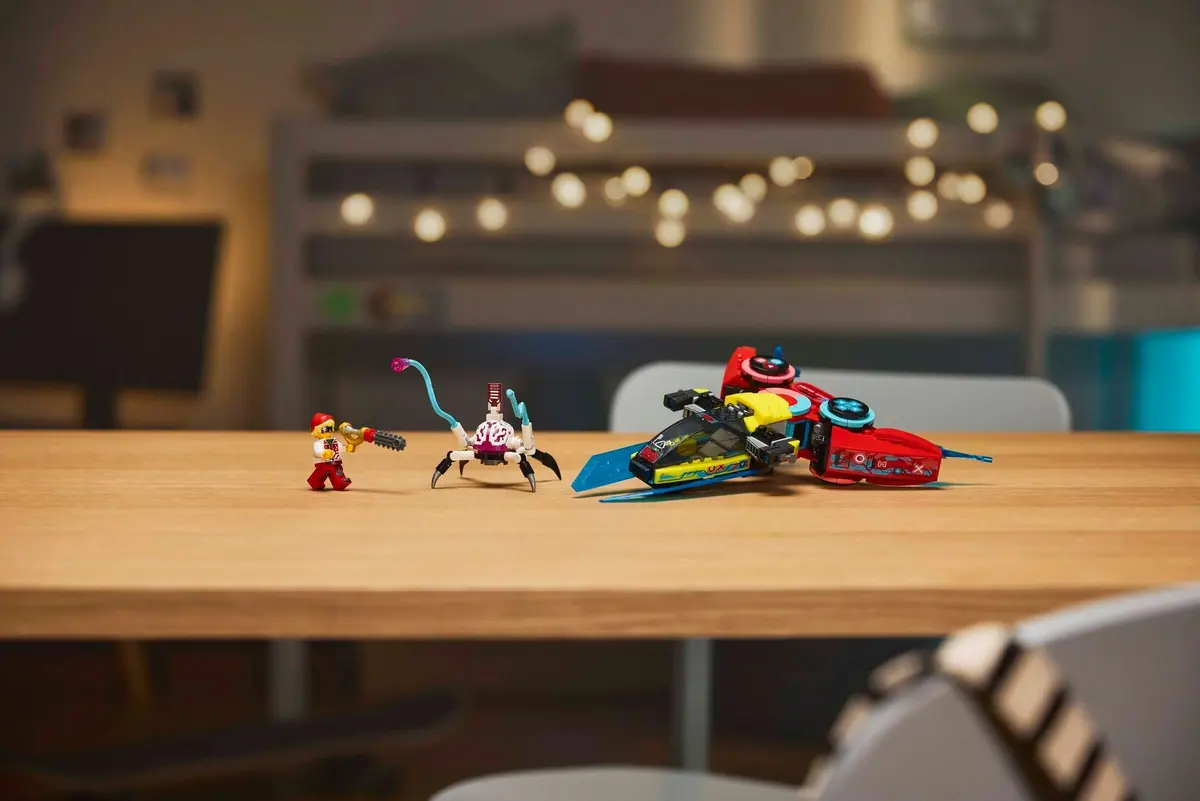 LEGO Dreamzzz 71489 Cooper's Gaming Controller Jet set, image 5