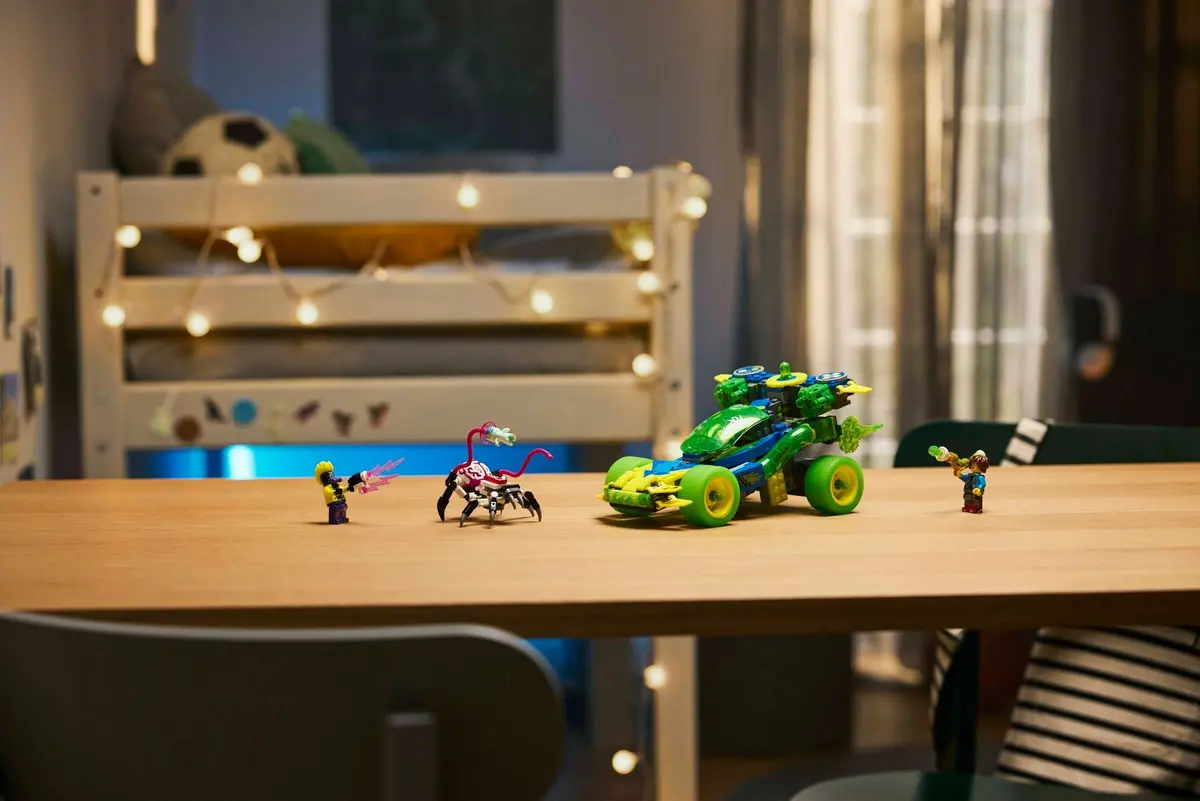 LEGO Dreamzzz 71491 Mateo and the Z-Blob Action Race Car set, image 6