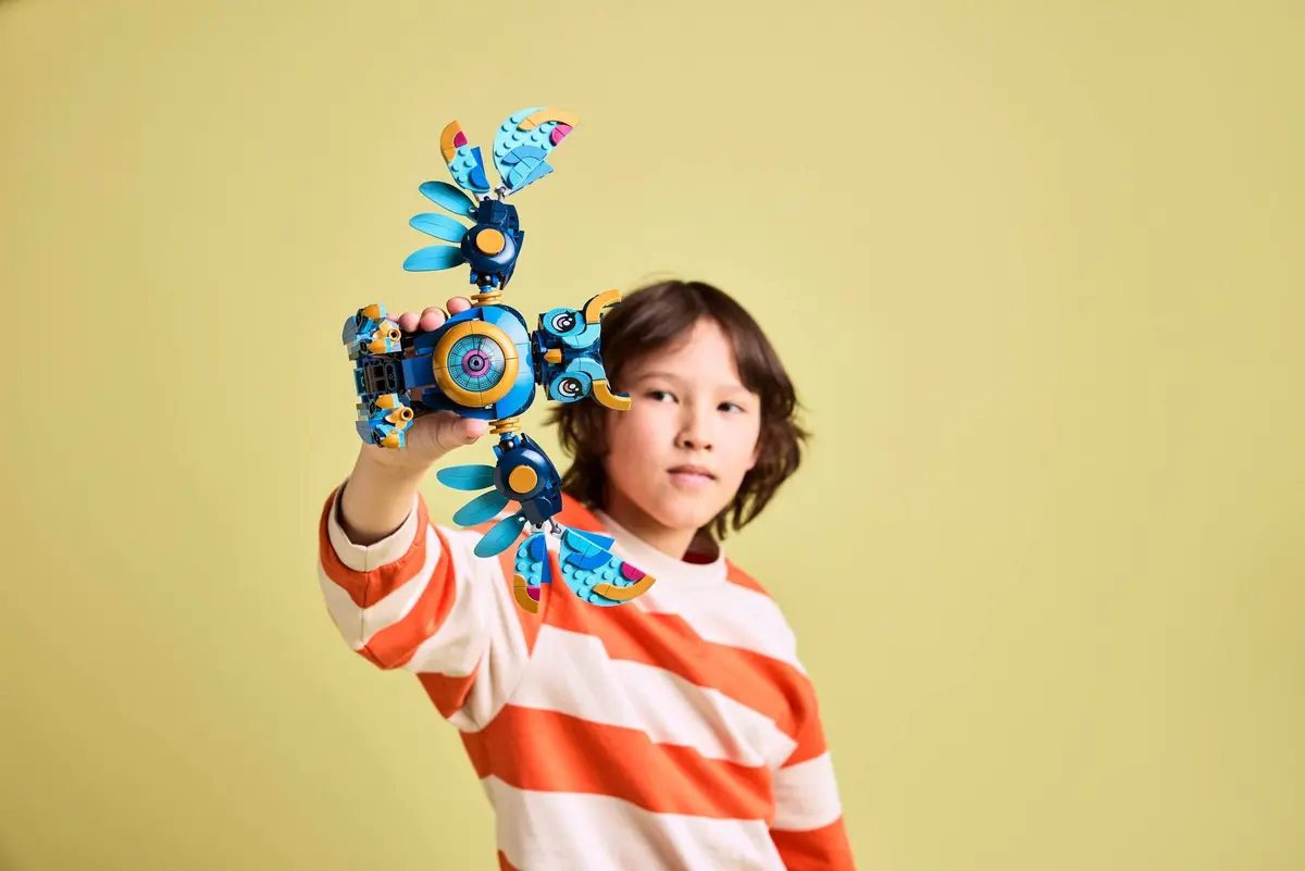 LEGO Dreamzzz 71494 Zoey's Time Owl set, image 6