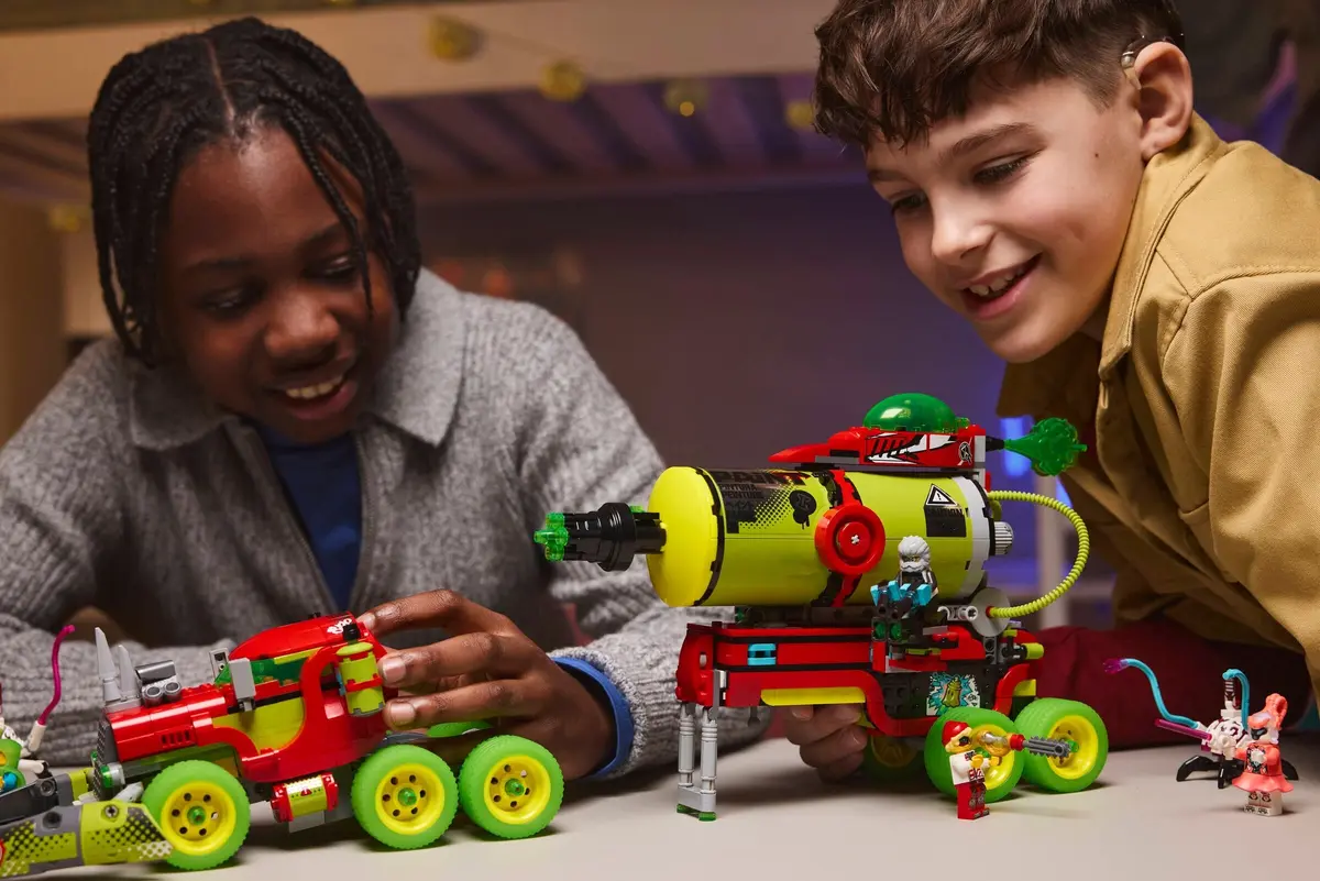 LEGO Dreamzzz 71499 Mateo's Spray Paint Truck set, image 5