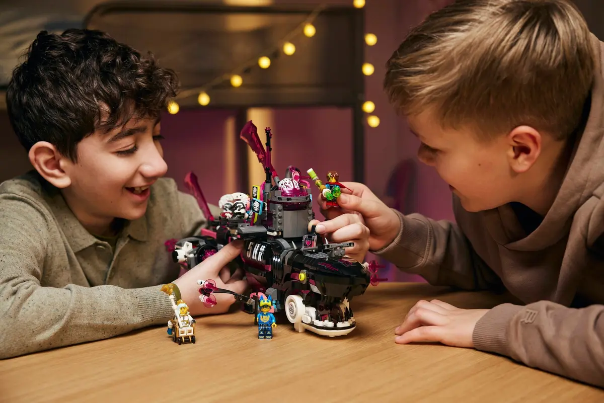 LEGO Dreamzzz 71500 Nightmare Shark Submarine set, image 6