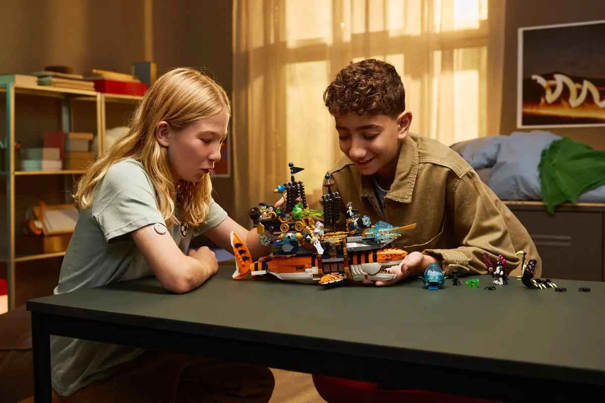 LEGO Dreamzzz 71515 Tiger Shark Tank set, image 7