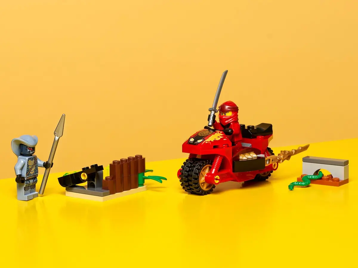 LEGO Ninjago 71734 Kai's Blade Cycle set, image 3