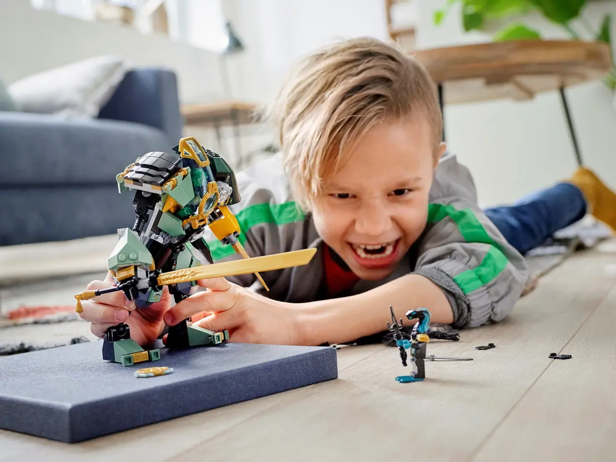 LEGO Ninjago 71750 Lloyd's Hydro Mech set, image 11