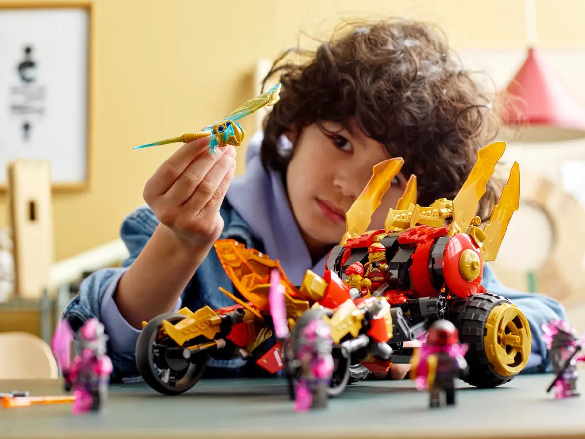 LEGO Ninjago 71773 Kai's Golden Dragon Raider set, image 7