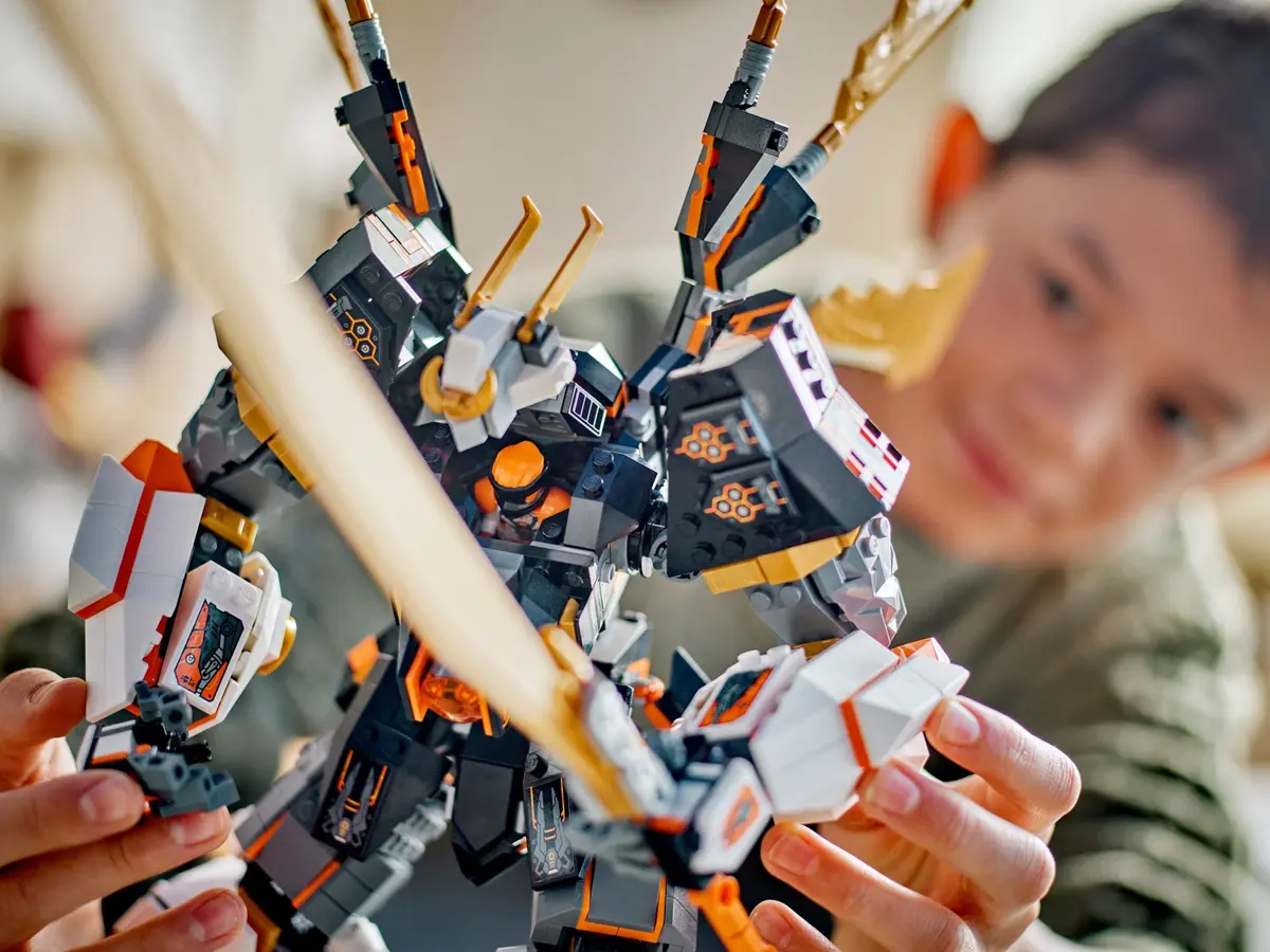 LEGO Ninjago 71821 Cole's Titan Dragon Mech set, image 8