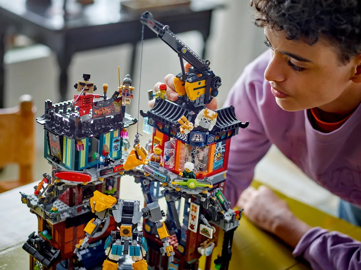 LEGO Ninjago 71837 NINJAGO City Workshops set, image 4