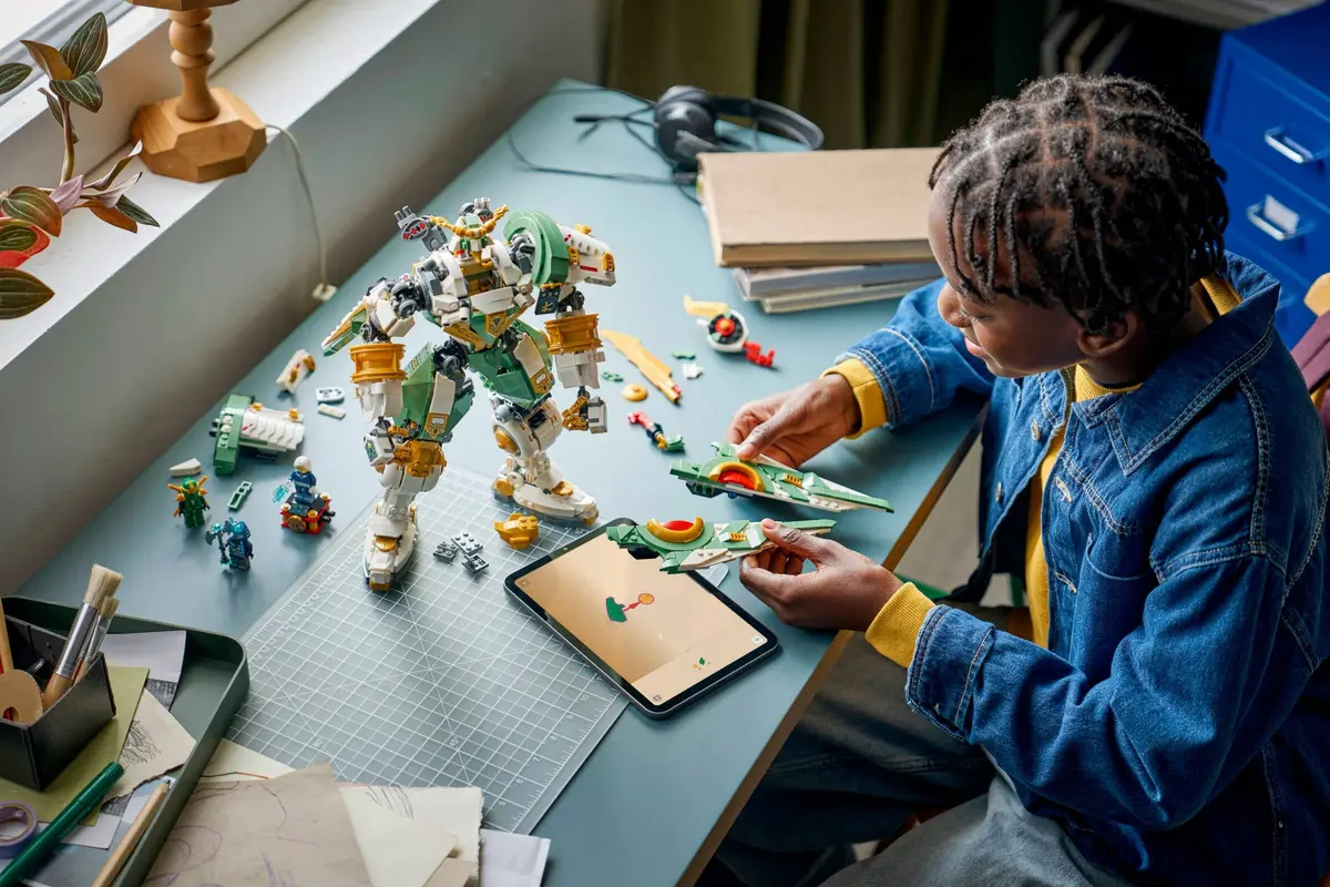 LEGO Ninjago 71860 Lloyd's Titan Mech set, image 5