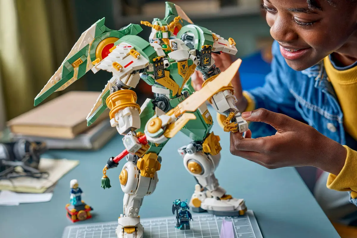 LEGO Ninjago 71860 Lloyd's Titan Mech set, image 6