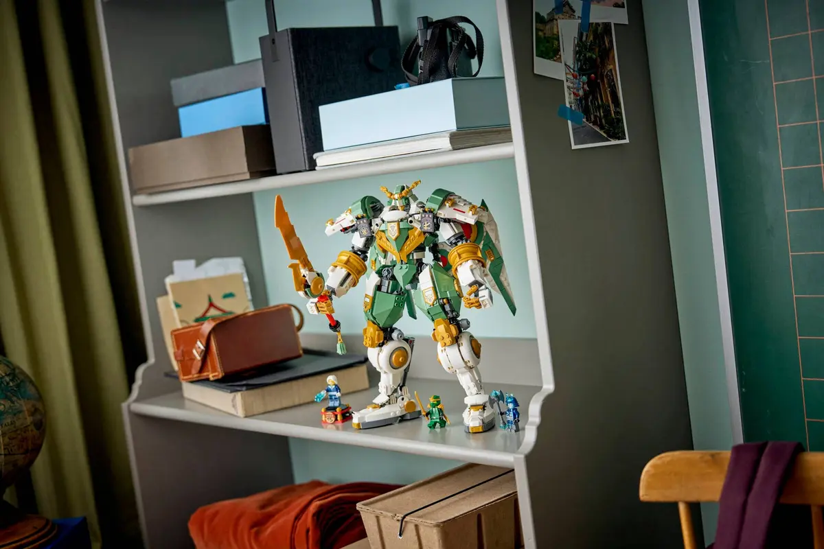 LEGO Ninjago 71860 Lloyd's Titan Mech set, image 8