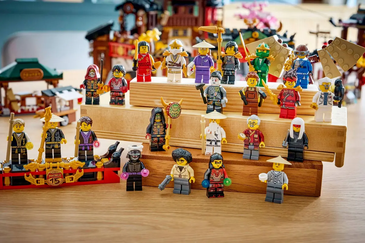LEGO Ninjago 71861 The Old Town set, image 11