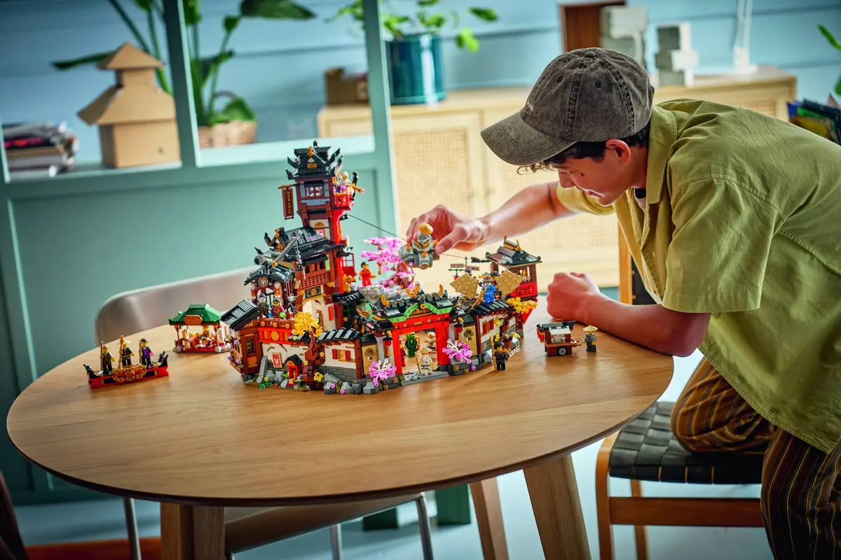 LEGO Ninjago 71861 The Old Town set, image 9