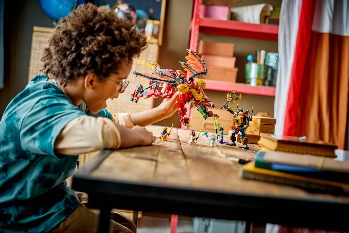 LEGO Ninjago 71868 Wyldfyre's Transforming Dragon Mech set, image 5