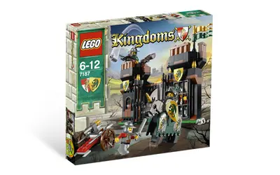 LEGO Castle 7187 Escape from Dragon's Prison set, image 4