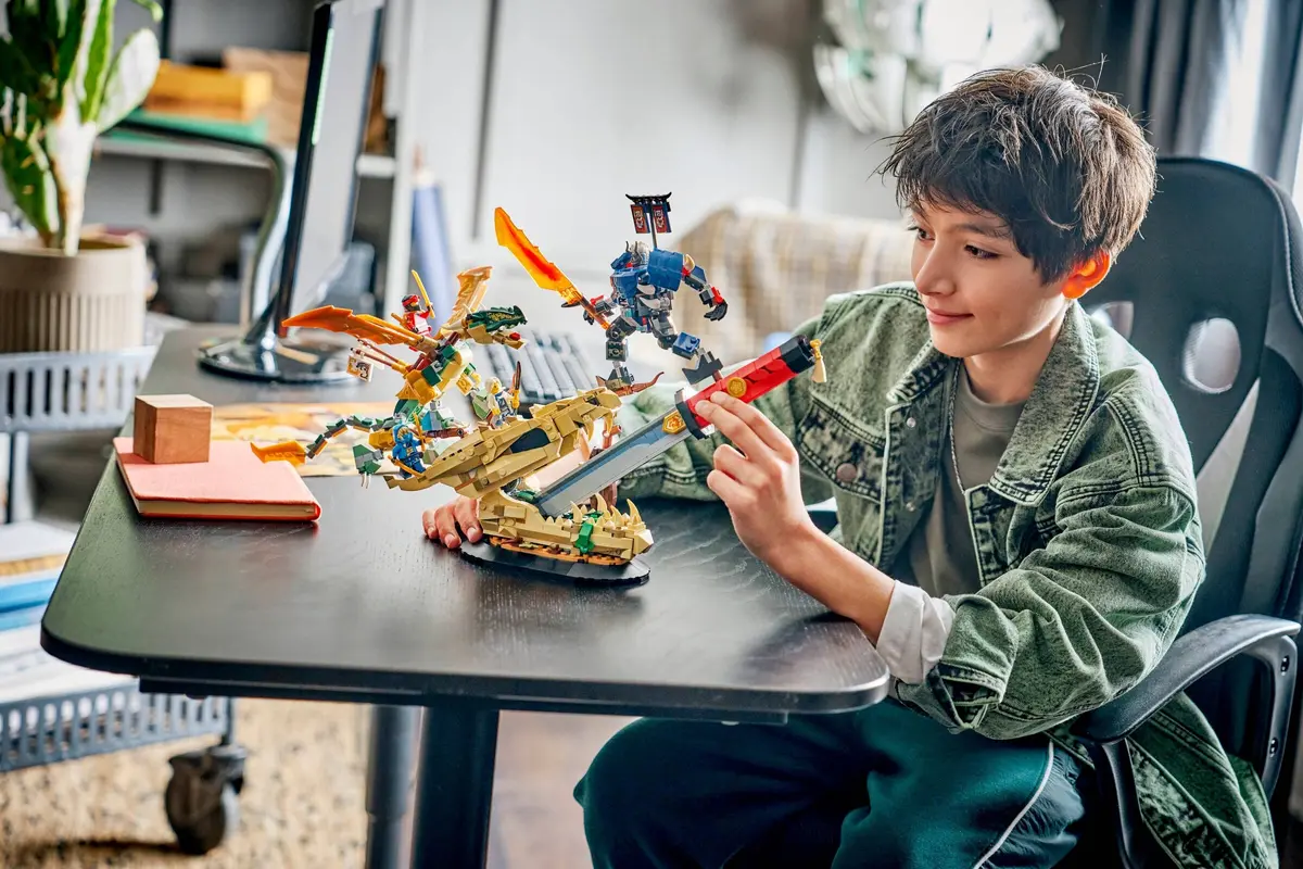 LEGO Ninjago 71871 Battle at the Dragon's Blade set, image 6