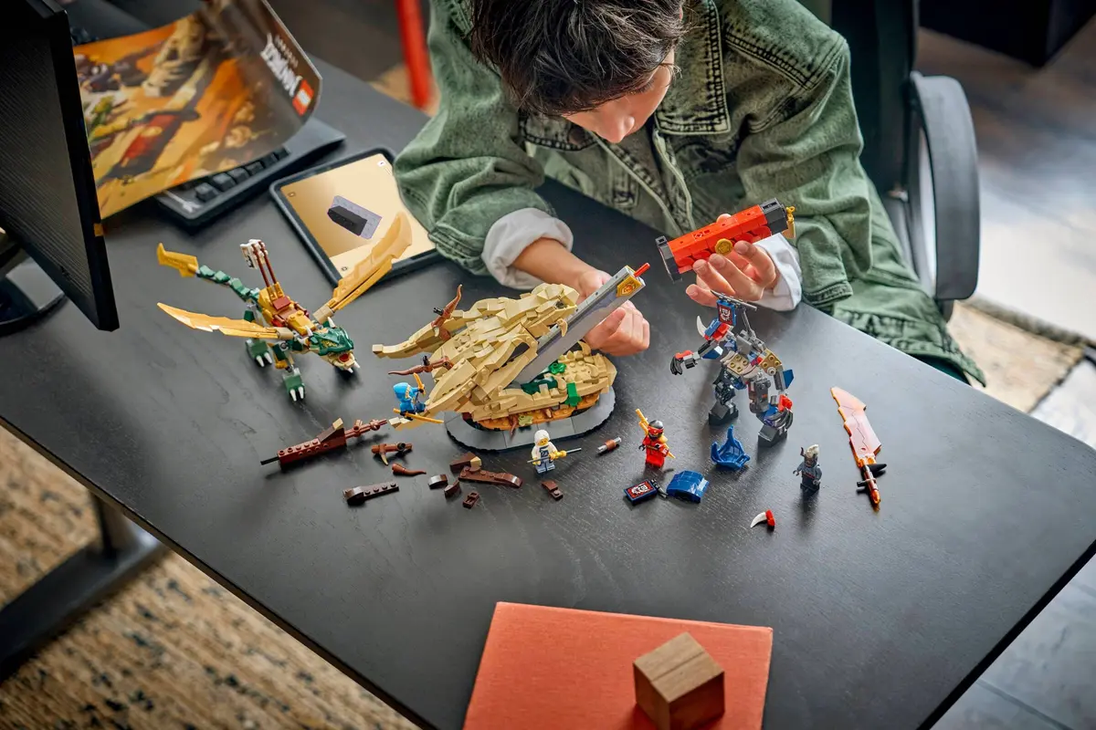 LEGO Ninjago 71871 Battle at the Dragon's Blade set, image 5