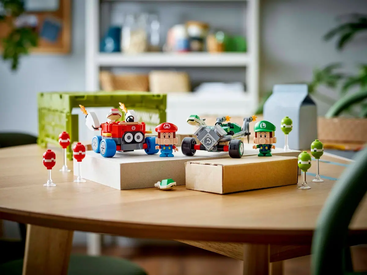 LEGO Super Mario 72034 Baby Mario vs. Baby Luigi set, image 5
