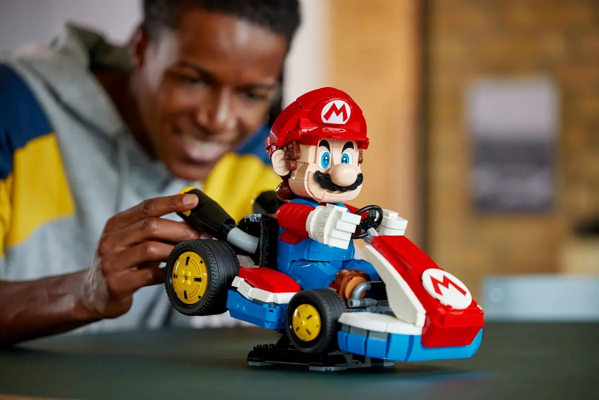 LEGO Super Mario 72037 Mario Kart - Mario & Standard Kart set, image 6