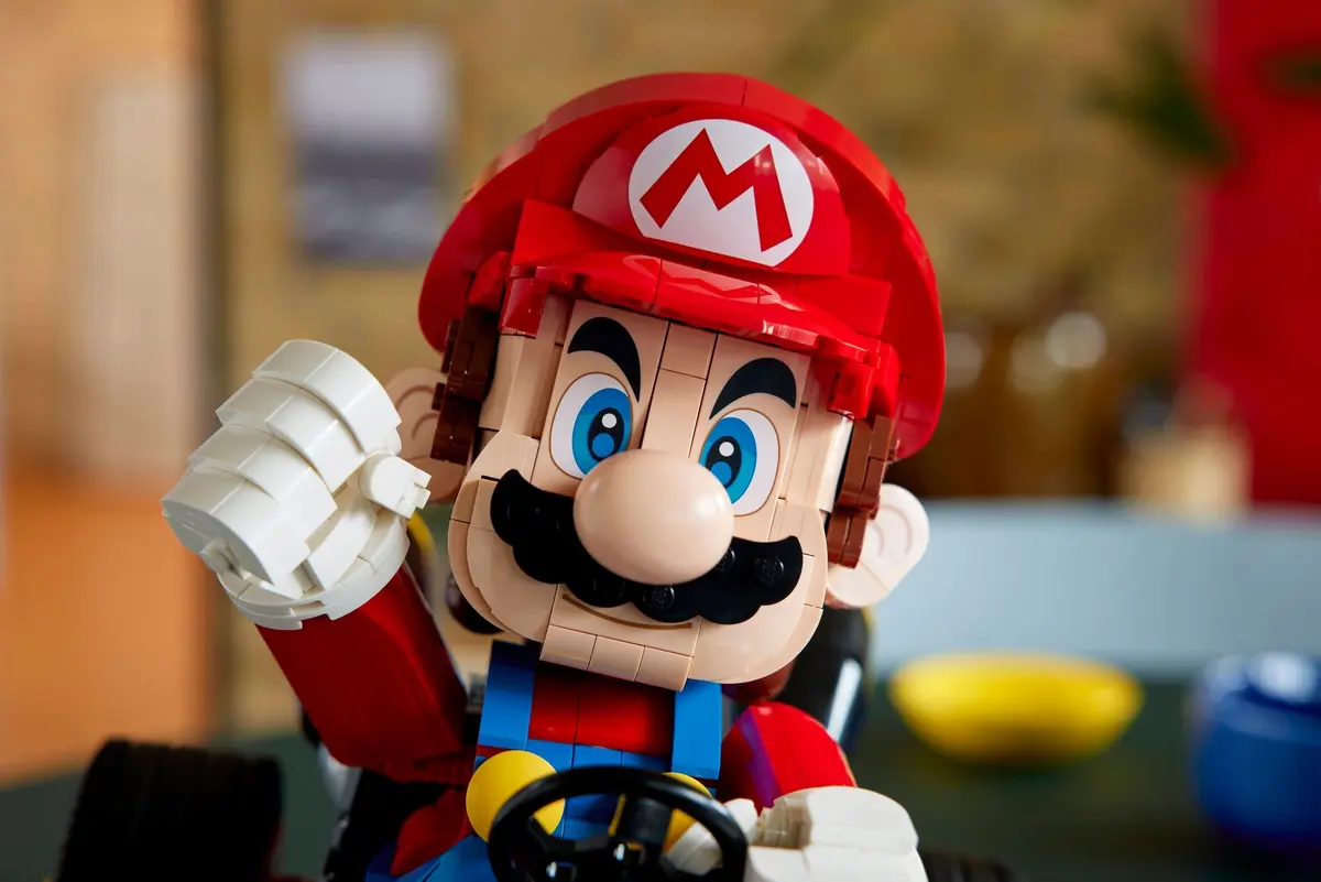 LEGO Super Mario 72037 Mario Kart - Mario & Standard Kart set, image 4