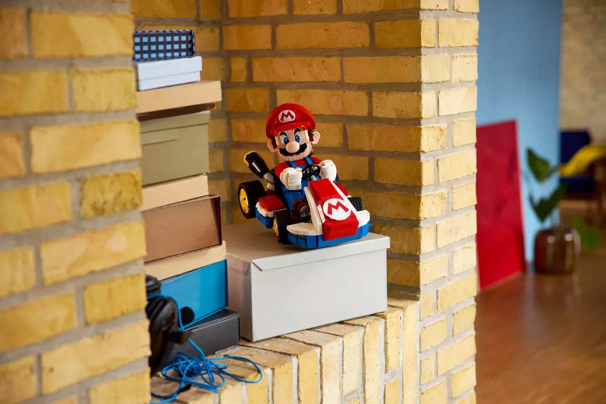 LEGO Super Mario 72037 Mario Kart - Mario & Standard Kart set, image 8