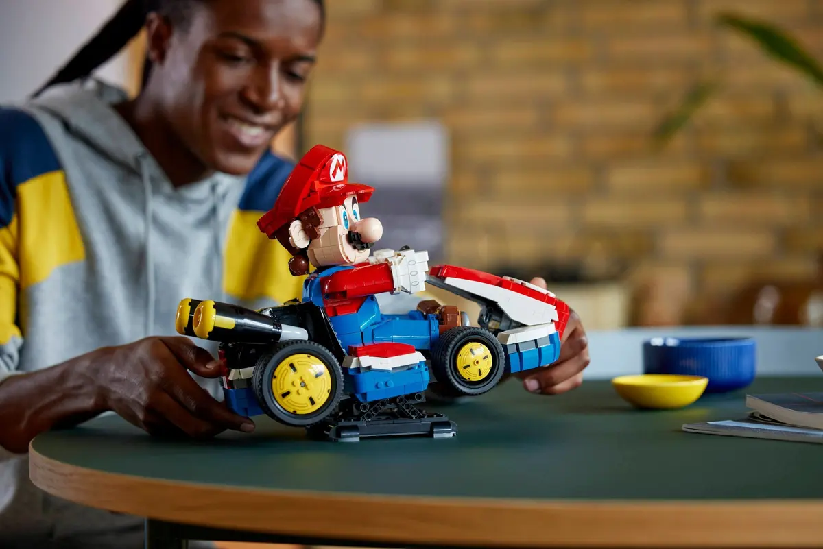 LEGO Super Mario 72037 Mario Kart - Mario & Standard Kart set, image 5