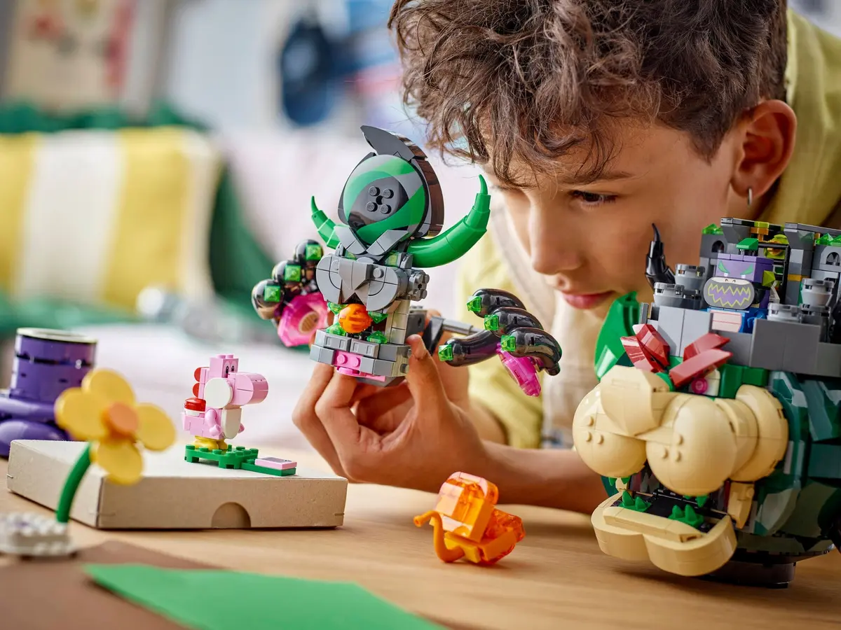 LEGO Super Mario 72042 Prince Florian & Castle Bowser set, image 5