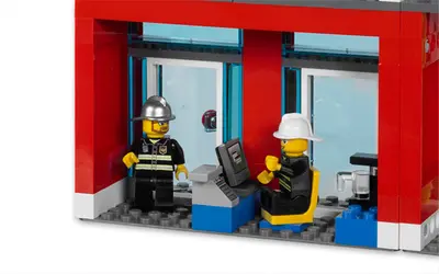 LEGO City 7208 Fire Station set, image 6