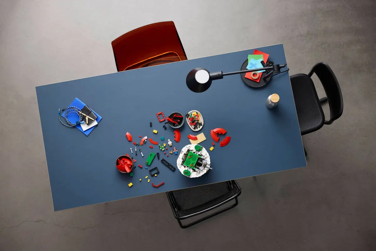 LEGO Pokémon 72154 Iconic Trainer Moments Poké Ball set, image 5