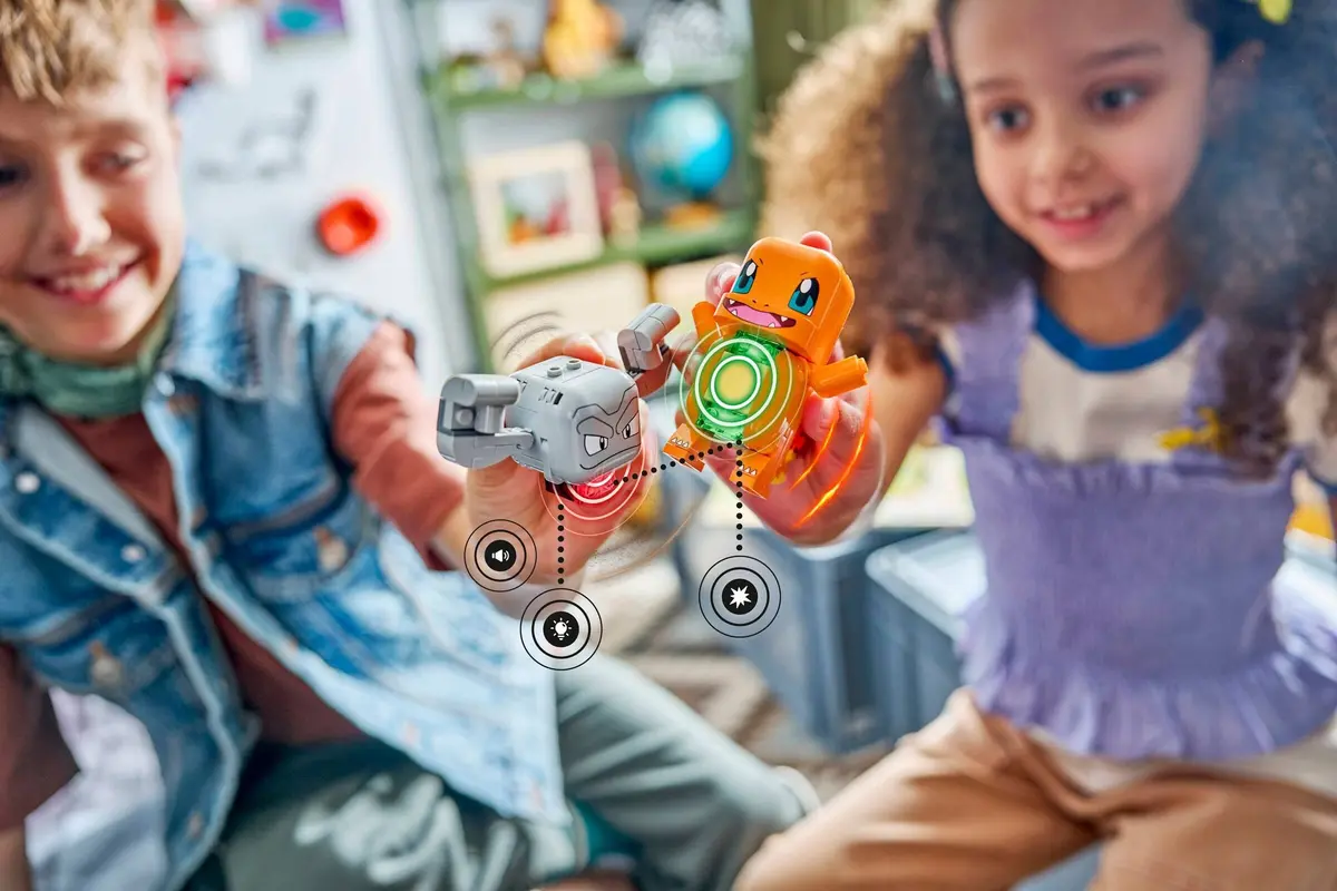LEGO Pokémon 72157 Charmander and Geodude's Cavern Clash set, image 6